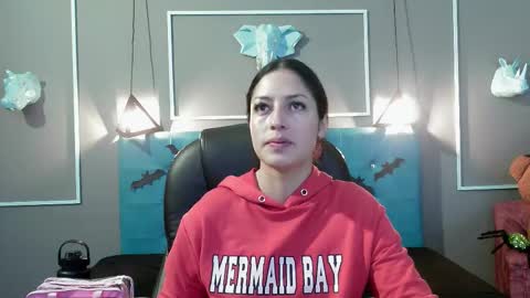 Sofa online show from 10-29-25, 11:34