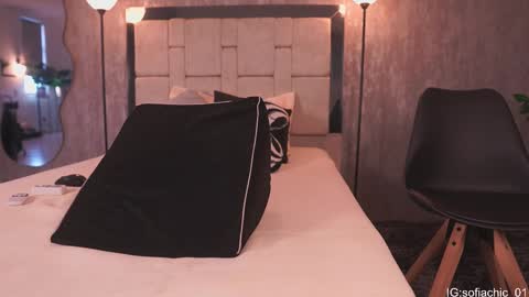 Sofia online show from 01-14-26, 04:01