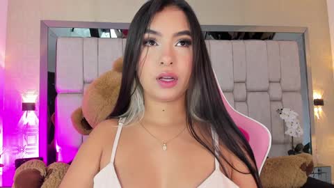 Sofia  online show from 02-01-25, 11:32