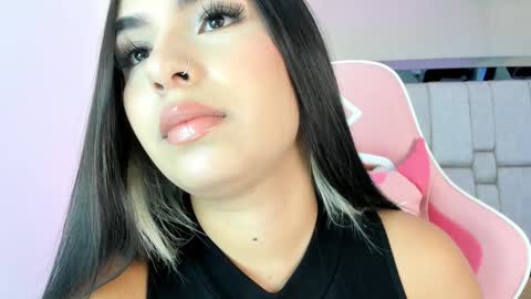 Sofia  online show from 02-08-25, 11:44