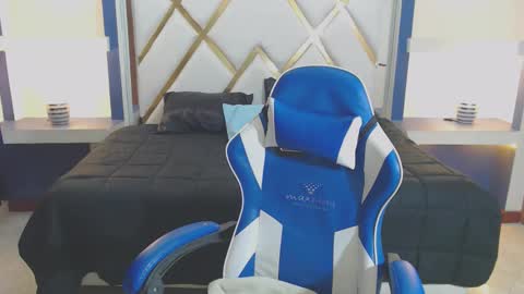 Snapshot of sofiadavis_23 chatting on 12-05-25, 01:31 SOFIA online show from 12-05-25, 01:31