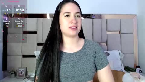 sofiaduque_26 online show from 02-13-25, 12:02