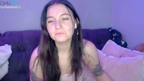 Snapshot of sofiafaerie chatting on 12-29-24, 07:00 sofiafaerie online show from 12-29-24, 07:00