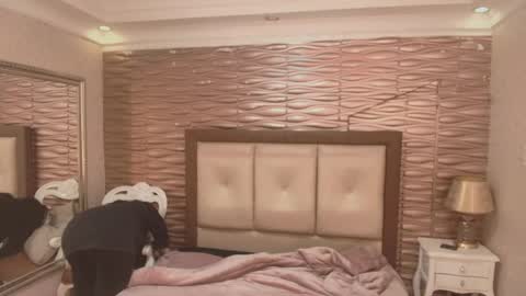 Sofi - next broadcast today 1030pm Colombia time online show from 10-26-25, 09:21