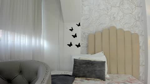 Sofia  online show from 12-24-24, 12:00
