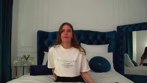 Snapshot of sofiasarvain chatting on 01-14-26, 06:30 Sofia online show from 01-14-26, 06:30