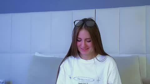 Snapshot of sofiasarvain chatting on 02-05-26, 06:40 Sofia online show from 02-05-26, 06:40