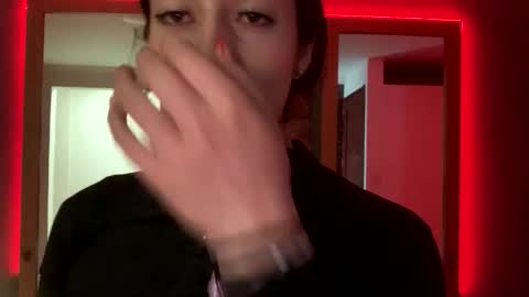 Sofi online show from 12-16-25, 03:44