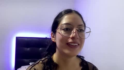 Snapshot of sofiawhite3 chatting on 02-28-26, 11:33 Sofi online show from 02-28-26, 11:33