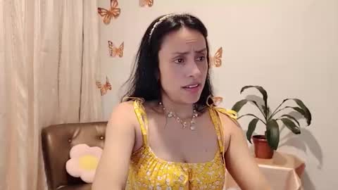 Sofi Bella online show from 10-20-25, 03:56