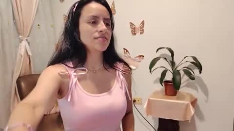Sofi Bella online show from 10-21-25, 03:46