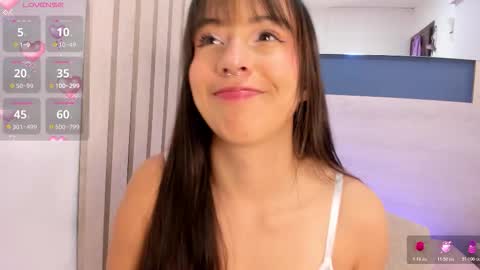 Snapshot of soficandy_ chatting on 02-13-26, 12:23 soficandy_ online show from 02-13-26, 12:23