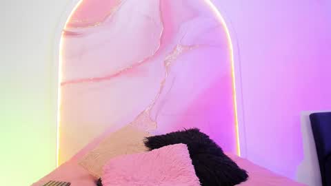 Snapshot of sofii_lopezz chatting on 02-27-26, 11:43 Sofii Lopezz online show from 02-27-26, 11:43