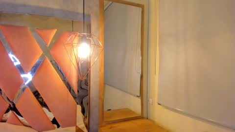 Snapshot of sofii_miller_ chatting on 12-27-24, 01:11 online show from 12-27-24, 01:11