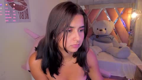 Snapshot of sofii_miller_ chatting on 02-05-25, 10:55 online show from 02-05-25, 10:55