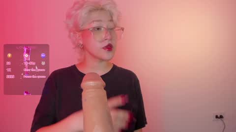 Snapshot of sofii_uwu_ chatting on 12-15-24, 09:20 Sofii  online show from 12-15-24, 09:20