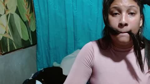 Snapshot of sofiia_77 chatting on 01-12-25, 01:21 sofi online show from 01-12-25, 01:21