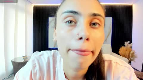 Snapshot of sofiia_palacioss chatting on 02-16-26, 07:43 Sofiia Everyday From 1400 to 2200 Col Time online show from 02-16-26, 07:43