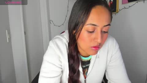 Snapshot of sofiia_rodriguez chatting on 02-19-25, 02:01 sofiia rodriguez online show from 02-19-25, 02:01