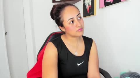 Snapshot of sofiia_rodriguez chatting on 10-01-25, 04:02 sofiia rodriguez online show from 10-01-25, 04:02