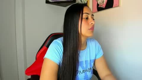 Snapshot of sofiia_rodriguez chatting on 11-25-25, 11:43 sofiia rodriguez online show from 11-25-25, 11:43