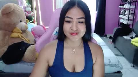 Snapshot of sofiiadreams chatting on 02-18-26, 01:07 sofia Dreams online show from 02-18-26, 01:07