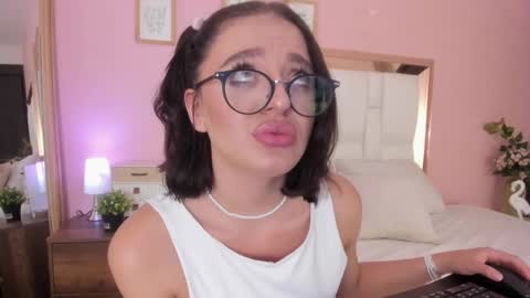 Sofi agudelo online show from 02-14-25, 02:39