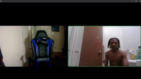 Snapshot of sofkinhorny777 chatting on 12-31-24, 04:38 MightyDee online show from 12-31-24, 04:38