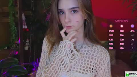 Snapshot of soft_animal chatting on 12-21-25, 09:16 E online show from 12-21-25, 09:16