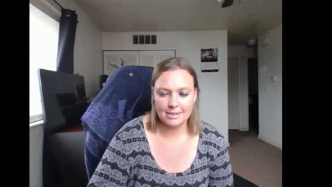 Rose online show from 09-30-25, 07:30