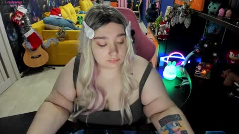Sofie online show from 12-24-24, 02:10