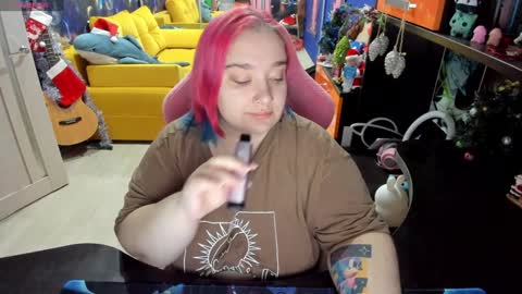 Sofie online show from 12-30-24, 01:58