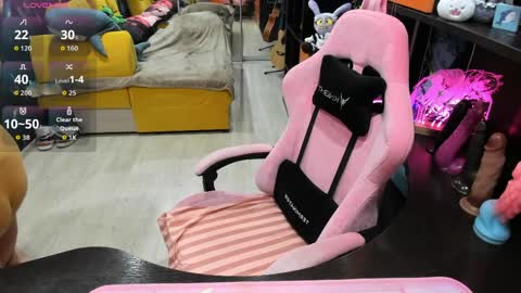 Sofie online show from 04-11-26, 01:10