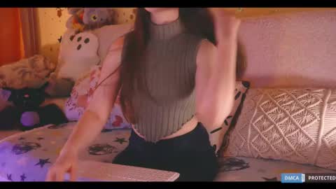 Snapshot of softlee chatting on 11-13-25, 09:25 Lisa online at .11 from about utc online show from 11-13-25, 09:25