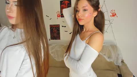 sofia online show from 10-31-25, 02:18