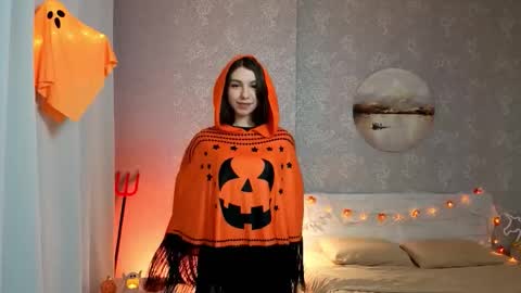 Kelly online show from 10-27-25, 12:20