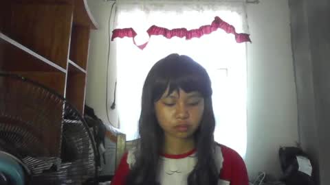 Snapshot of soiladeacetis chatting on 04-12-26, 12:15 Sunny online show from 04-12-26, 12:15