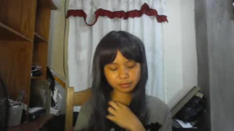 Snapshot of soiladeacetis chatting on 04-15-26, 11:50 Sunny online show from 04-15-26, 11:50