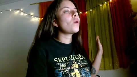 Snapshot of soka_lovers_04_ chatting on 12-14-24, 02:12 Sofia online show from 12-14-24, 02:12