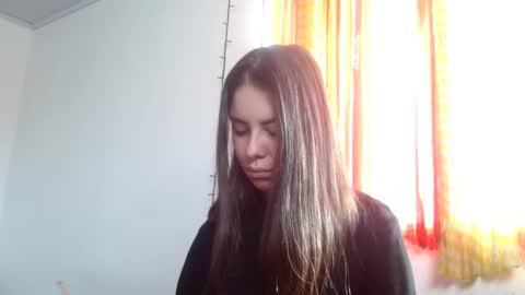 Snapshot of soka_lovers_04_ chatting on 01-14-25, 12:35 Sofia online show from 01-14-25, 12:35