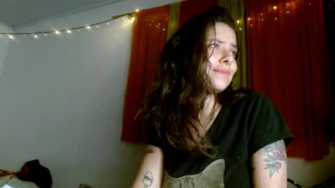 Snapshot of soka_lovers_04_ chatting on 02-28-25, 04:21 Sofia online show from 02-28-25, 04:21