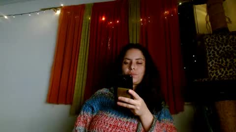 Snapshot of soka_lovers_04_ chatting on 03-07-25, 05:51 Sofia online show from 03-07-25, 05:51