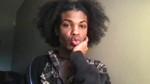 Snapshot of solaceeve chatting on 10-30-25, 08:09 SolaceEve online show from 10-30-25, 08:09