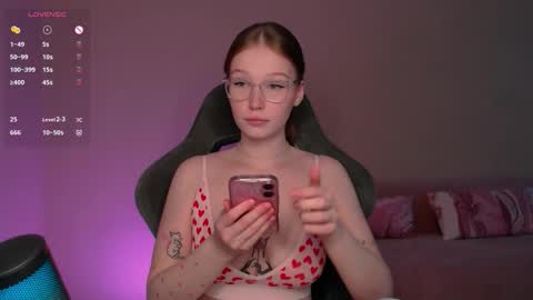 Jennifer Jenny Jen online show from 11-28-25, 09:45