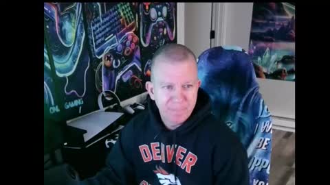 Snapshot of solarlunar1 chatting on 02-17-26, 12:40 just ask online show from 02-17-26, 12:40