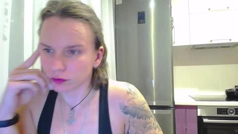 Sola online show from 12-04-25, 04:16