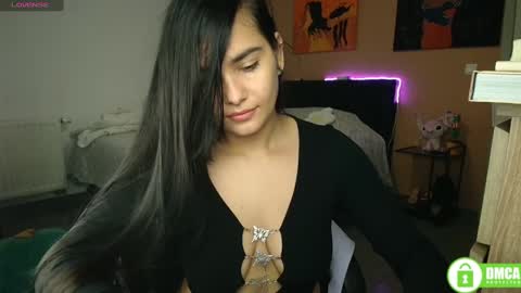 Mila online show from 03-10-25, 08:34