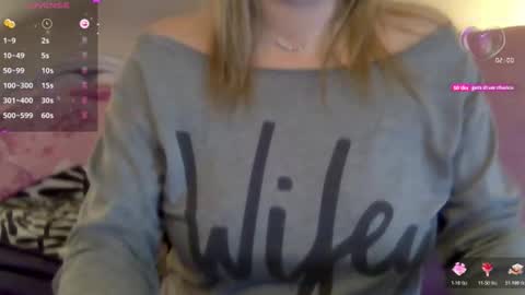 solesticia online show from 11-21-25, 06:17