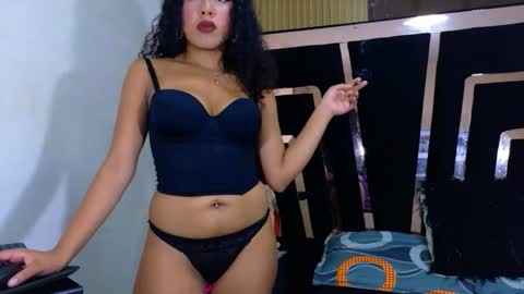 Sol Evans online show from 12-20-25, 02:35