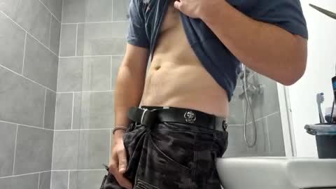 Snapshot of soloj13 chatting on 09-26-25, 12:53 soloj13 online show from 09-26-25, 12:53